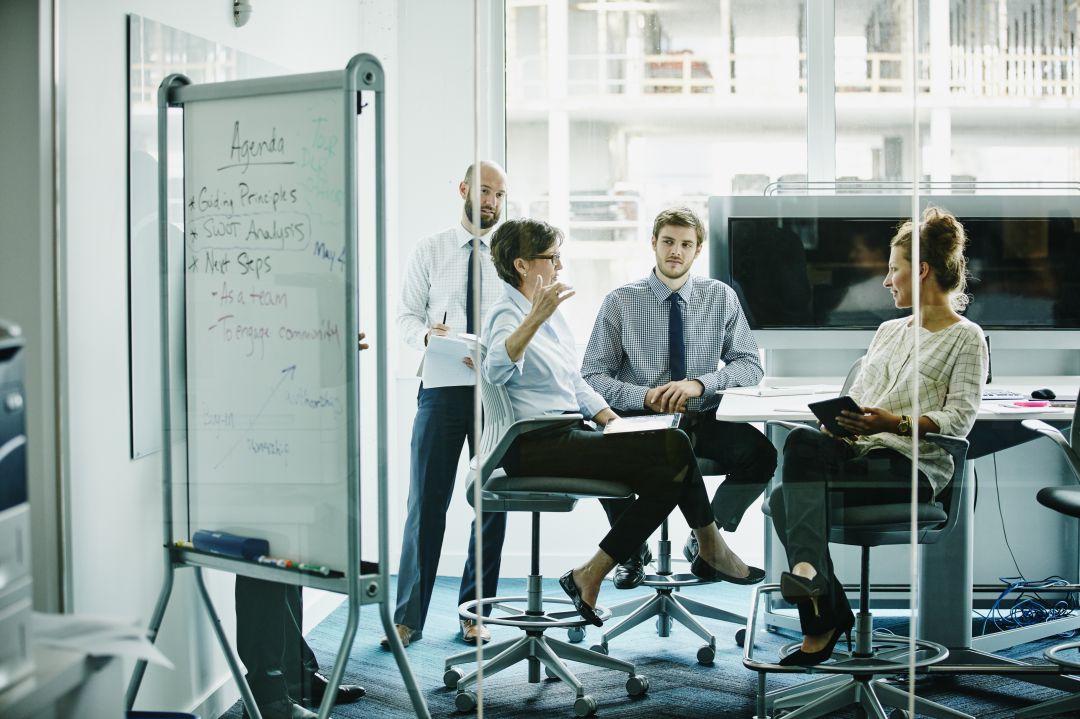 Tanto en grandes empresas cotizadas en bolsa, como en pymes y cooperativas, la rentabilidad es mayor si hay mujeres en sus consejos de administración Tanto en grandes empresas cotizadas en bolsa, como en pymes y cooperativas, la rentabilidad es mayor si hay mujeres en sus consejos de administración
