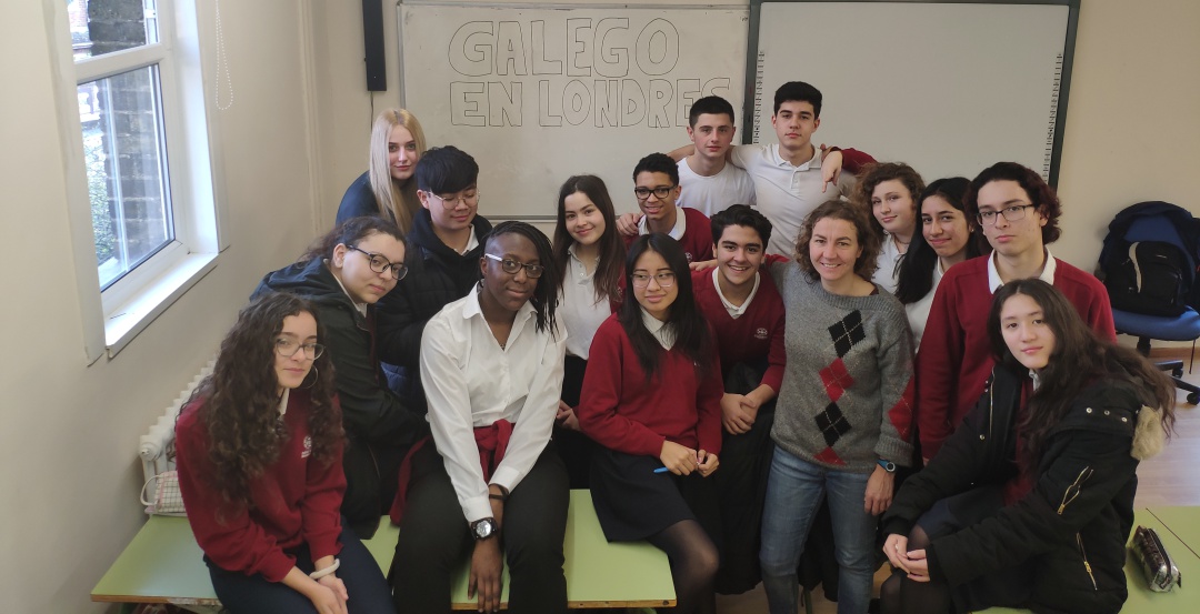 Alumnos de la clase de gallego de 4º de la ESO del Instituto Vicente Cañada Blanch de Londres Alumnos de la clase de gallego de 4º de la ESO del Instituto Vicente Cañada Blanch de Londres