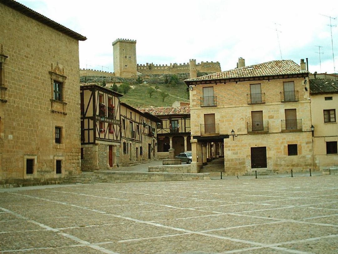 Plaza Mayor de Peñaranda de Duero Plaza Mayor de Peñaranda de Duero