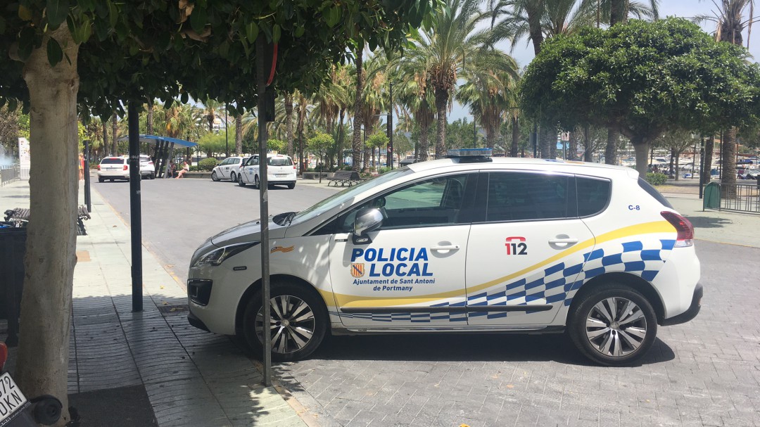 Un conductor quintuplica la tasa de alcohol en horario laboral en Sant Antoni