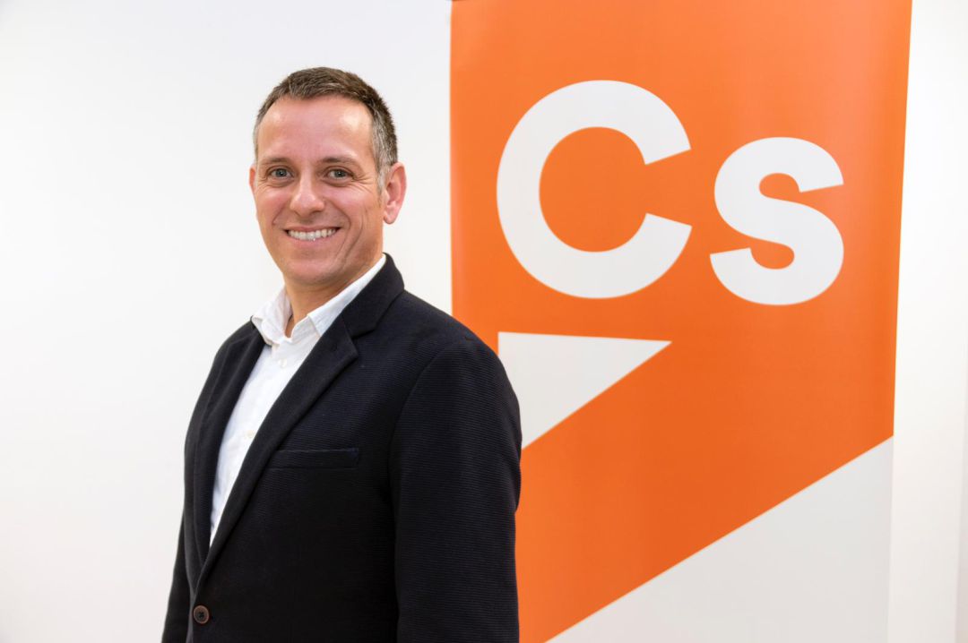 El conseller de Ciudadanos pide una comisión de investigación del caso de las menores tuteladas. El conseller de Ciudadanos pide una comisión de investigación del caso de las menores tuteladas.
