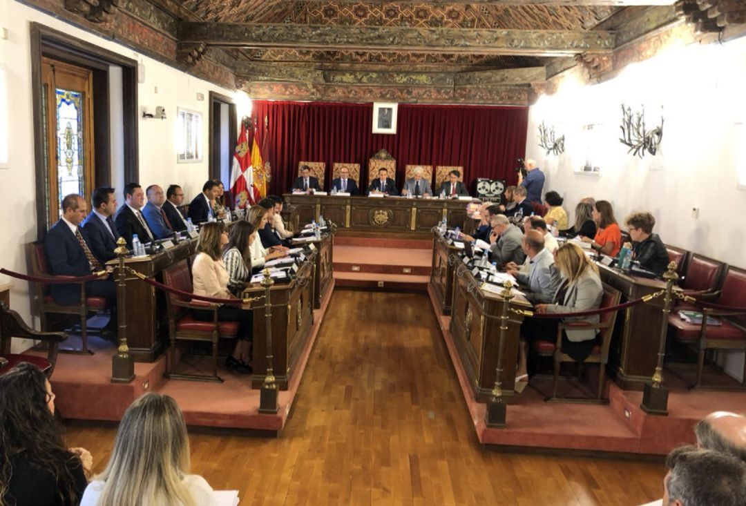 Imagen de una sesión plenaria de la Diputación de Valladolid. Imagen de una sesión plenaria de la Diputación de Valladolid.