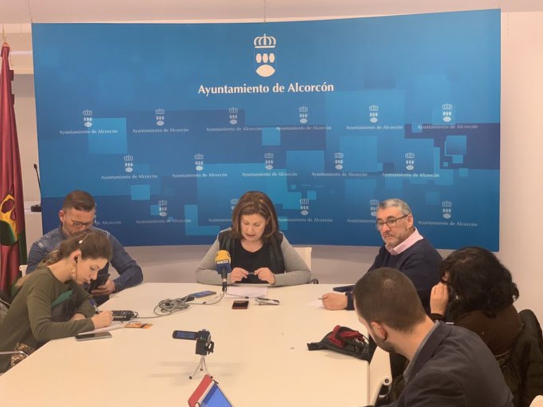 La alcaldesa de Alcorcón, Natalia de Andrés, en la rueda de prensa posterior a la Junta de Gobierno La alcaldesa de Alcorcón, Natalia de Andrés, en la rueda de prensa posterior a la Junta de Gobierno