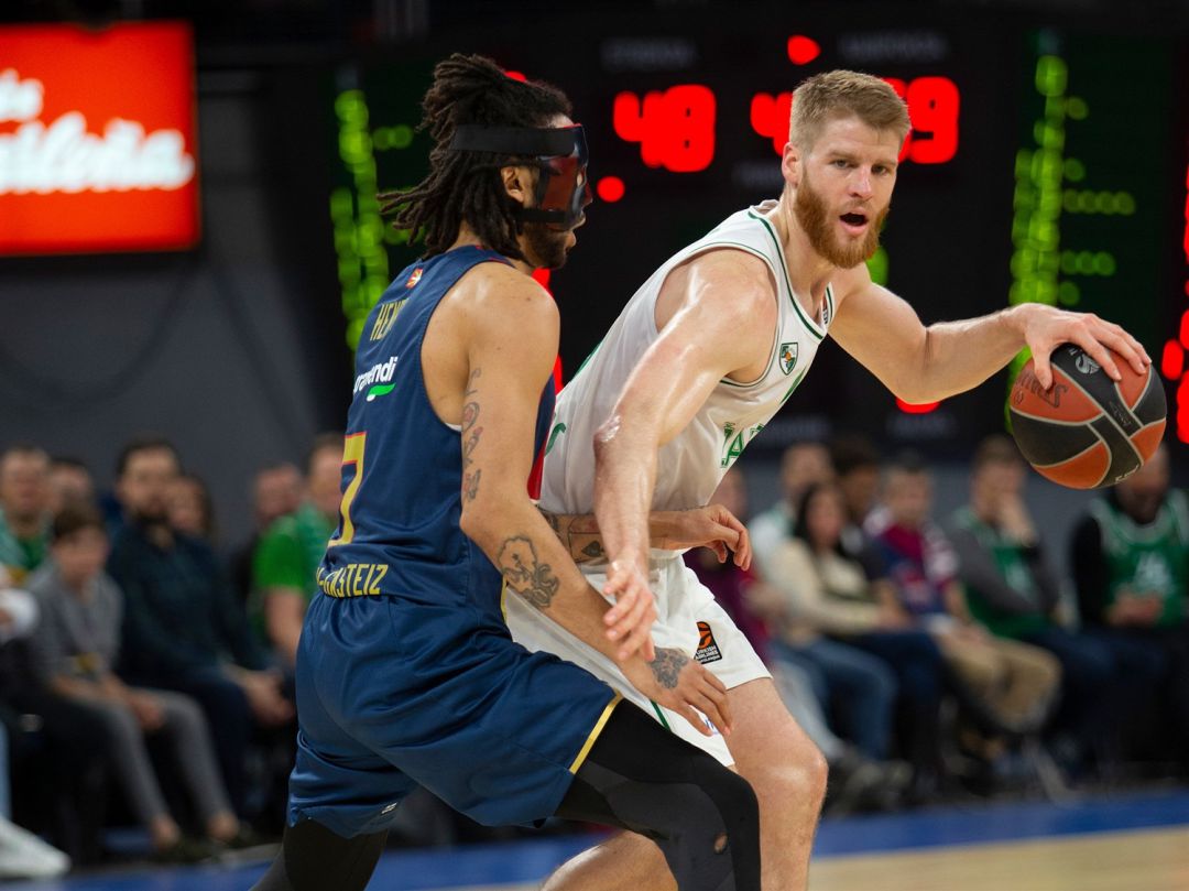 Henry y Walkup en el Buesa. Henry y Walkup en el Buesa.