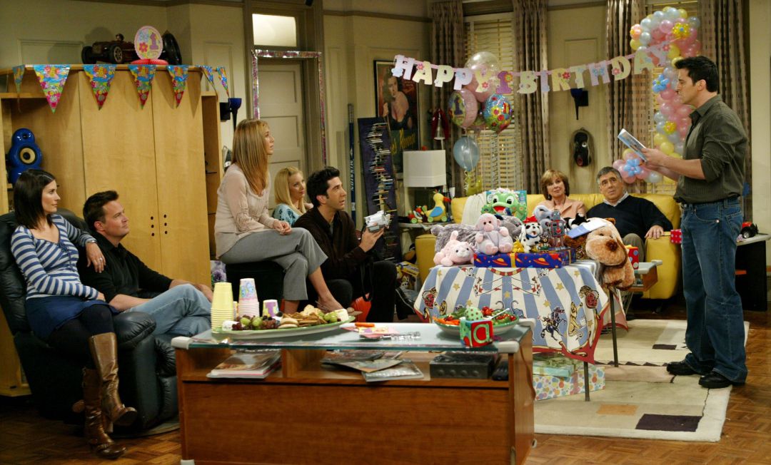 El elenco de 'Friends' en uno de los últimos capítulos de la serie en septiembre de 2003. El elenco de 'Friends' en uno de los últimos capítulos de la serie en septiembre de 2003.