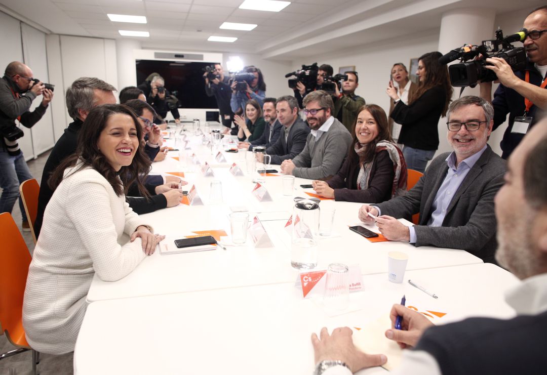 La portavoz de Ciudadanos en el Congreso de los Diputados, Inés Arrimadas junto a José Manuel Villegas, Marina Bravo y Fran Hervias (3R), entre otros miembros de Ciudadanos La portavoz de Ciudadanos en el Congreso de los Diputados, Inés Arrimadas junto a José Manuel Villegas, Marina Bravo y Fran Hervias (3R), entre otros miembros de Ciudadanos