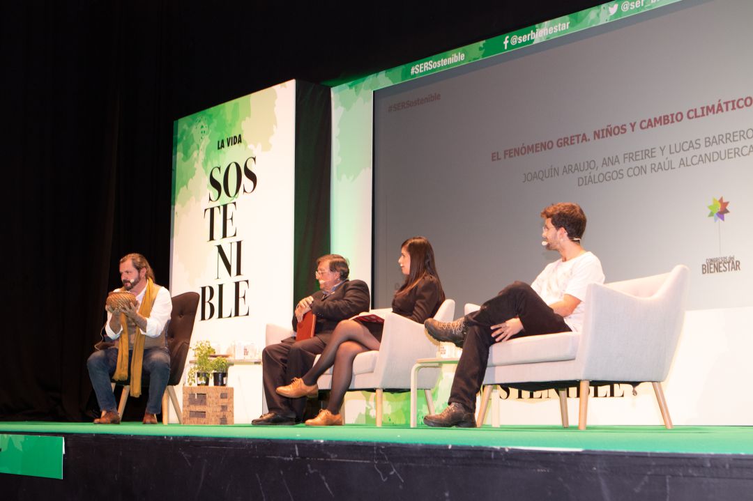 Debate entre Joaquín Araujo, Ana Freire, Lukas Barrero y Raúl Alcanduerca Debate entre Joaquín Araujo, Ana Freire, Lukas Barrero y Raúl Alcanduerca