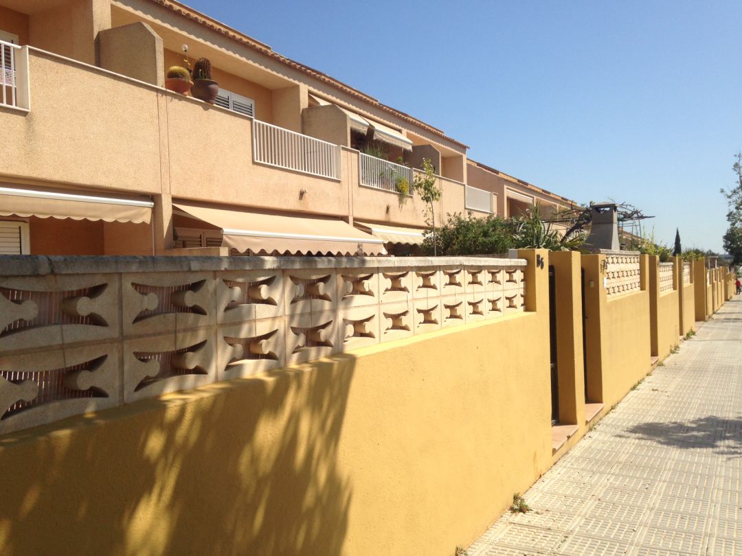 Imagen de un edificio residencial en Ibiza Imagen de un edificio residencial en Ibiza