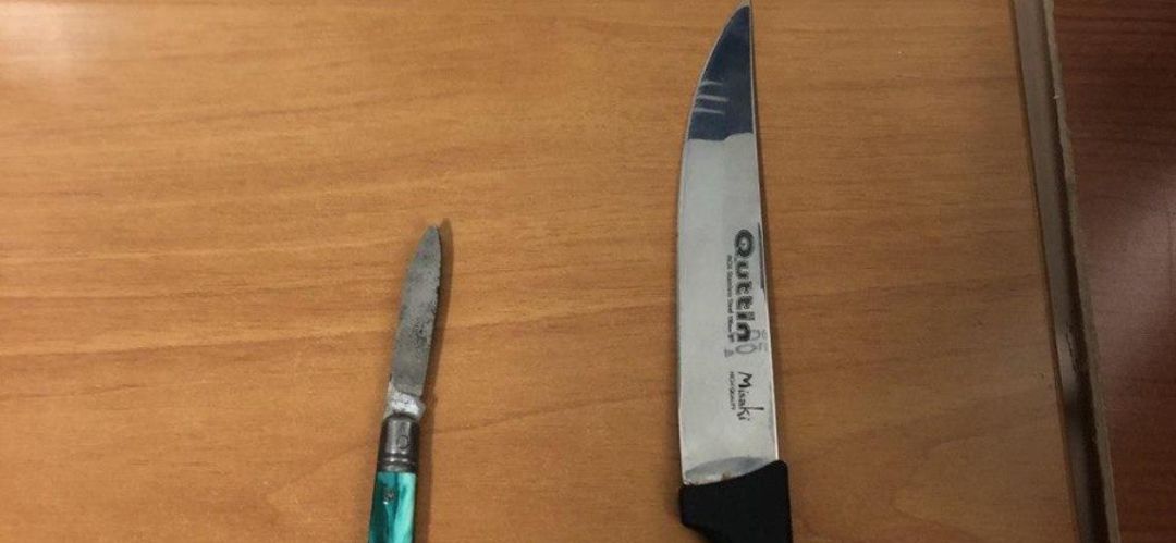Los dos cuchillos intervenidos por la Policía Local de Pinto Los dos cuchillos intervenidos por la Policía Local de Pinto
