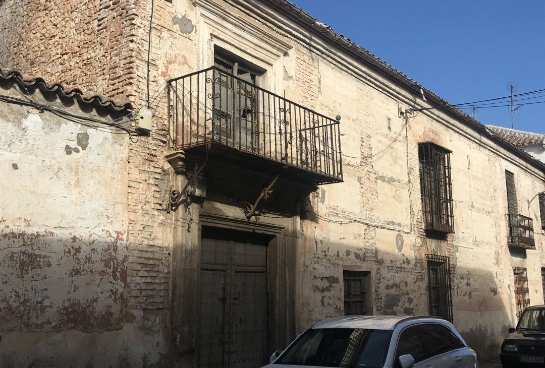 Imagen de la fachada de la Casa de los Vasco en Valdepeñas (Ciudad Real) Imagen de la fachada de la Casa de los Vasco en Valdepeñas (Ciudad Real)