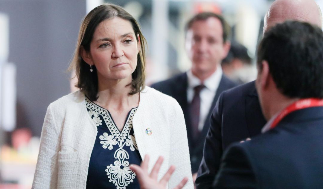 La ministra de Industria, Reyes Maroto, durante una visita. La ministra de Industria, Reyes Maroto, durante una visita.