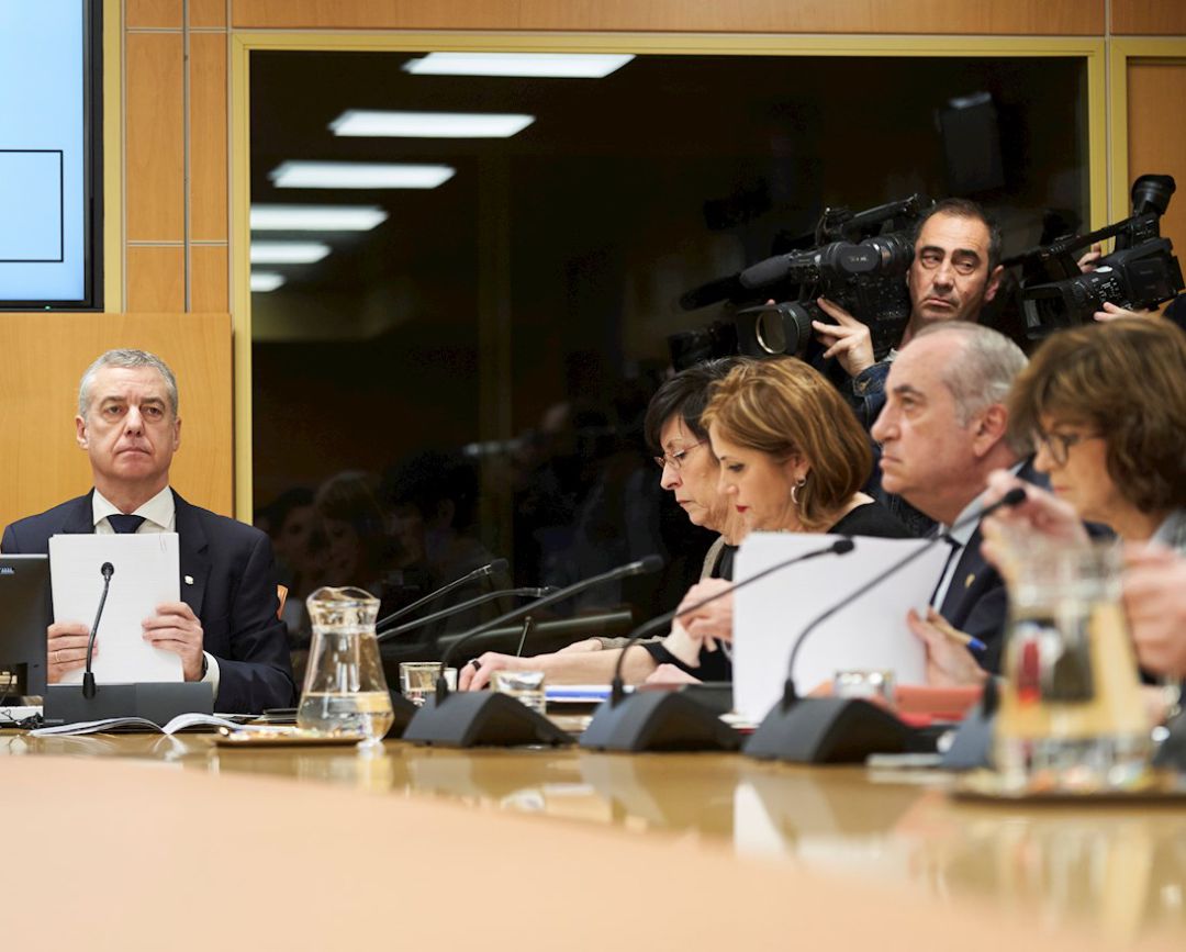Con el Gobierno vasco en funciones no es posible aplicar ese canon que debería contemplarse en el proyecto presupuestario Con el Gobierno vasco en funciones no es posible aplicar ese canon que debería contemplarse en el proyecto presupuestario