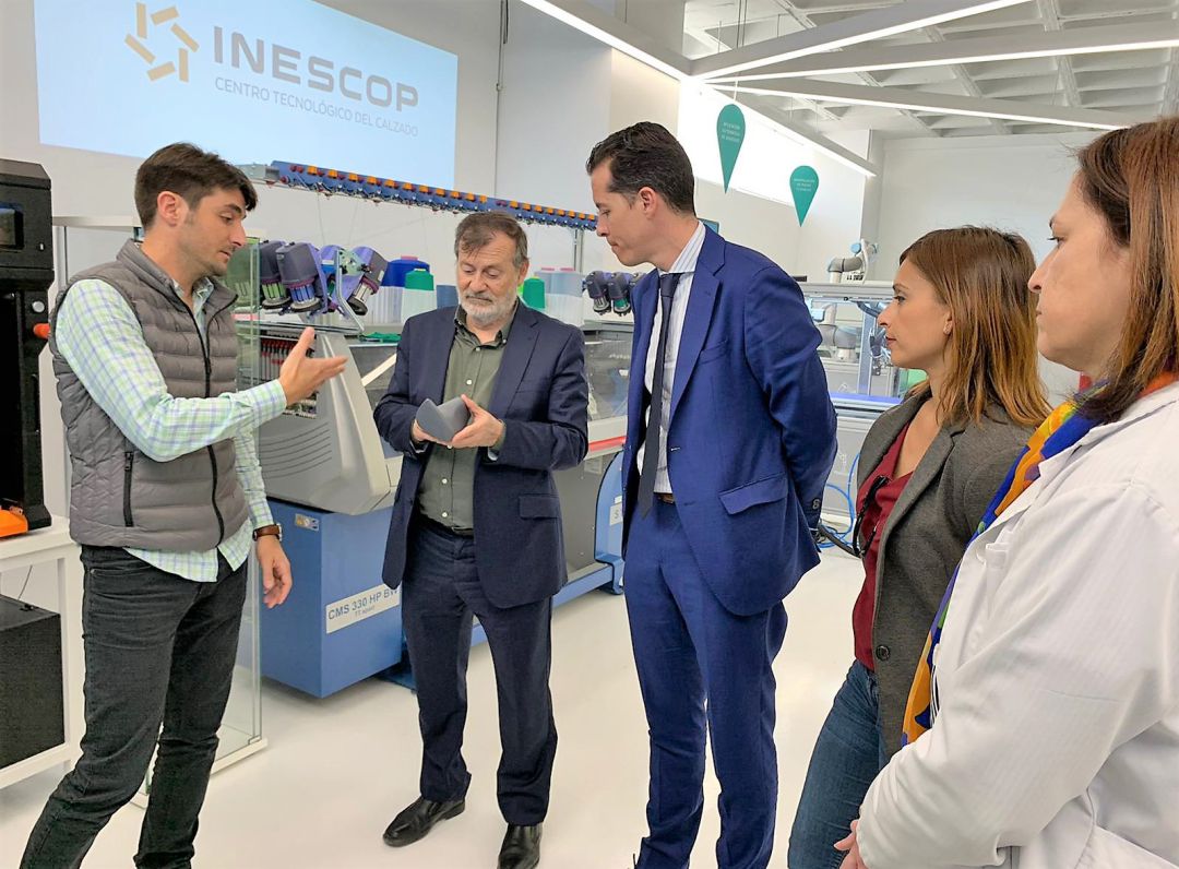 Visita de Manuel Gormicia, director autonómico de FP, a Elda Visita de Manuel Gormicia, director autonómico de FP, a Elda