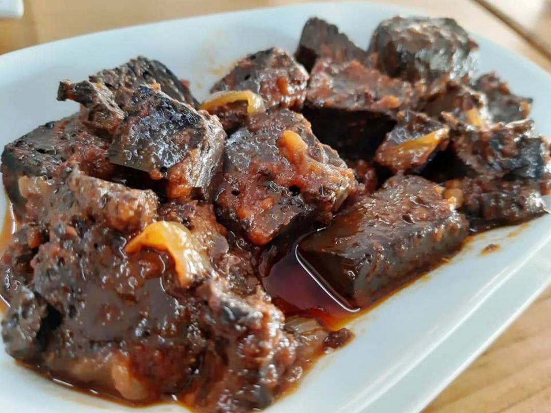 Sangre con tomate en Lodelui Sangre con tomate en Lodelui