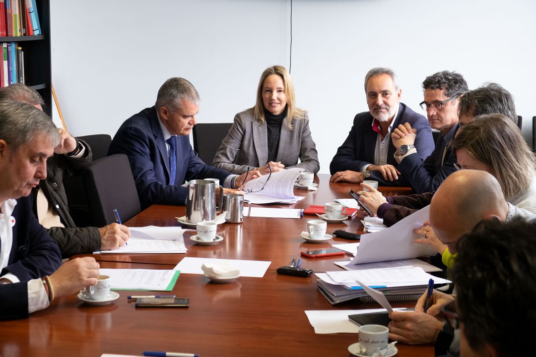 Reunión de la Comisión de seguimento de los Grupos Supramunicipais de Emerxencias (GES) en Santiago de Compostela Reunión de la Comisión de seguimento de los Grupos Supramunicipais de Emerxencias (GES) en Santiago de Compostela
