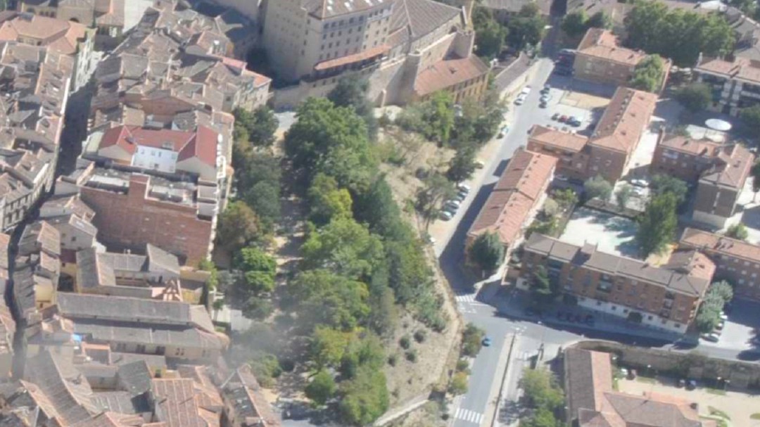 FES y Cámara piden al Ayuntamiento de Segovia que reconsidere la ejecución del aparcamiento de Los Tilos