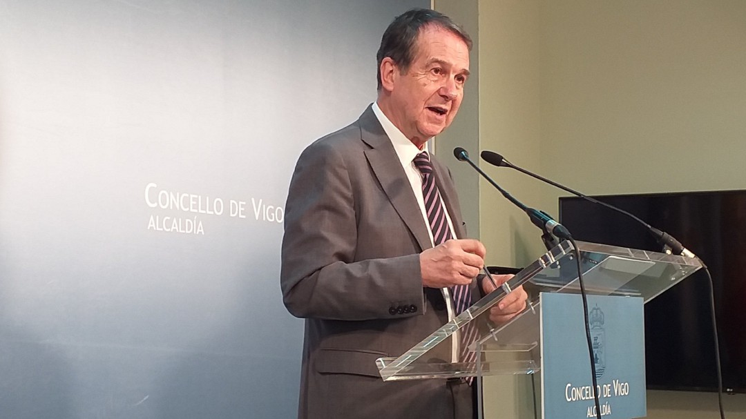 Abel Caballero: "Al nuevo presidente del Puerto le pediré los terrenos del Areal para humanizarlos"