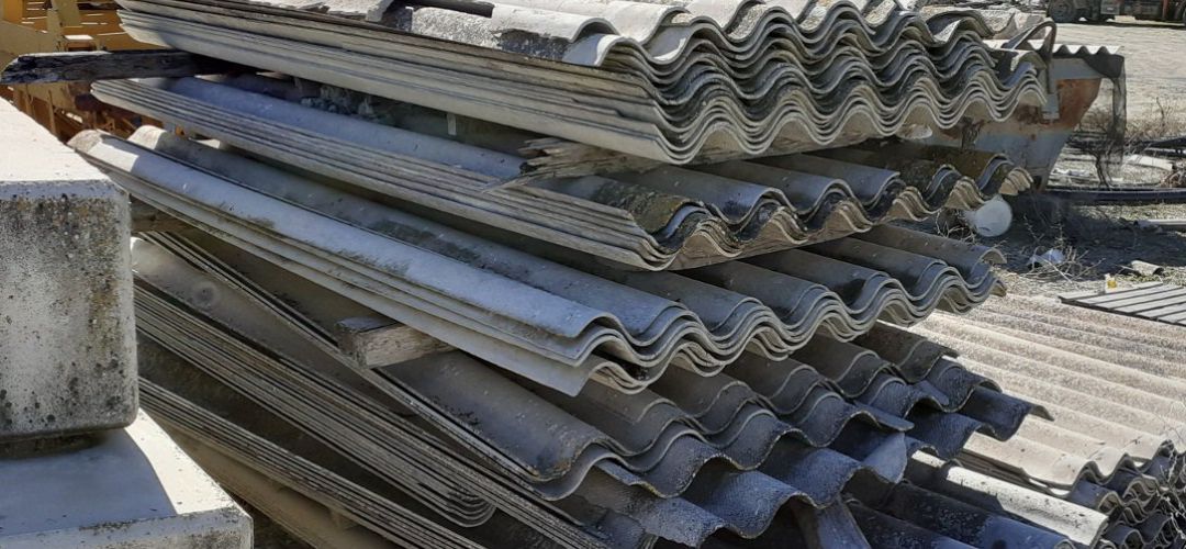 La fabricación de placas de Uralita intoxicó a decenas de trabajadores, según las diferentes sentencias La fabricación de placas de Uralita intoxicó a decenas de trabajadores, según las diferentes sentencias
