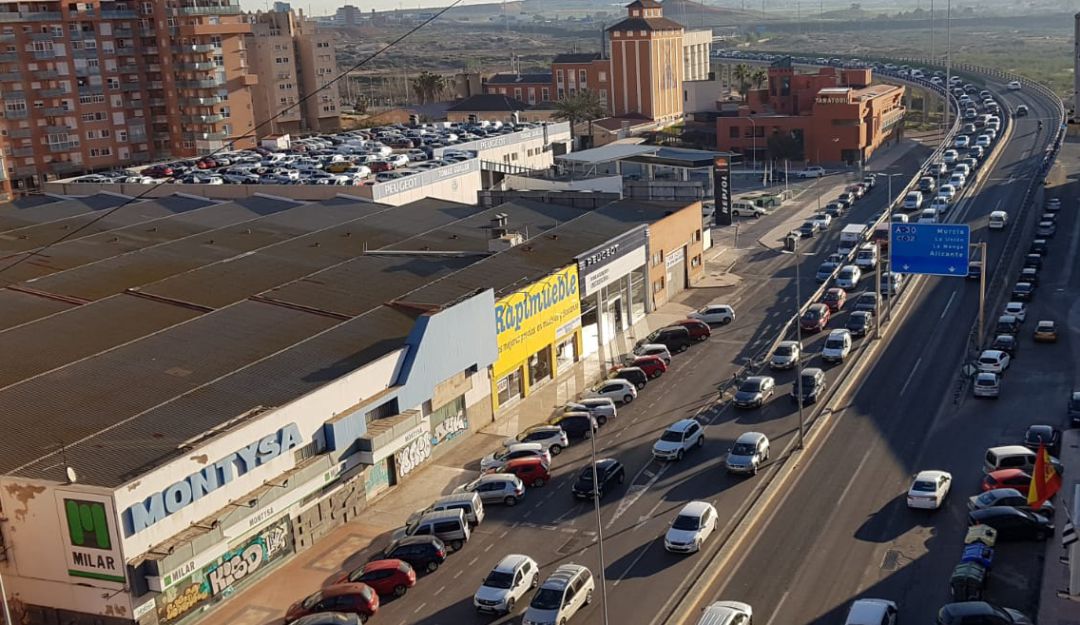 Retenciones a la entrada a Cartagena, esta misma mañana Retenciones a la entrada a Cartagena, esta misma mañana