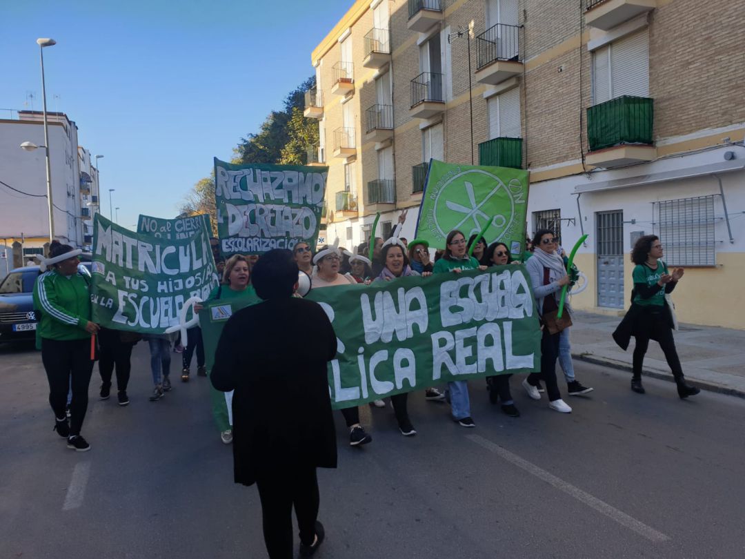 Manifestación del Ampa Isabel La Católica Manifestación del Ampa Isabel La Católica