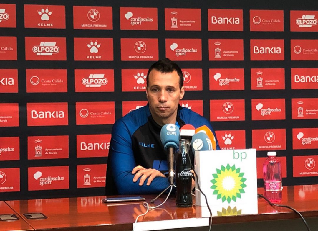 Diego Giustozzi en rueda de prensa Diego Giustozzi en rueda de prensa