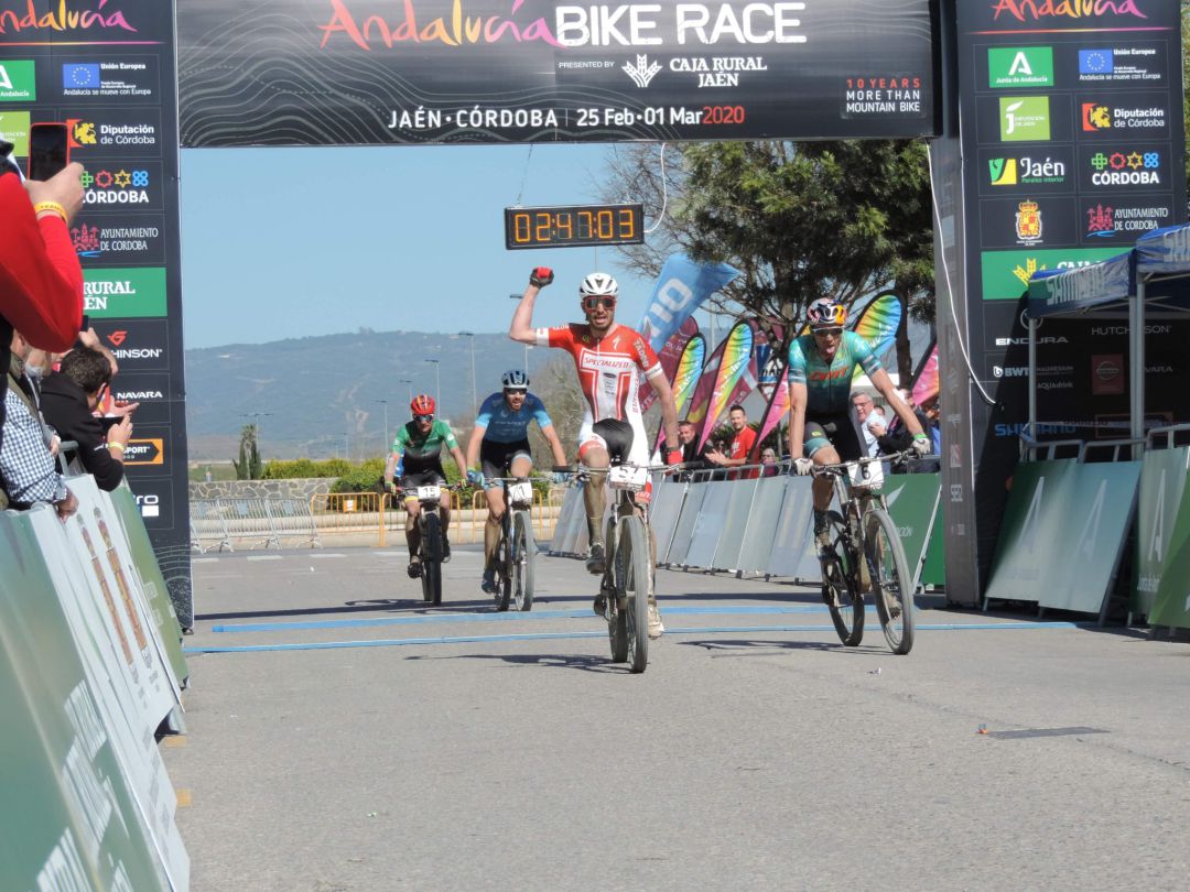 El italiano Francesco Failli consigue la victoria en Andújar. El italiano Francesco Failli consigue la victoria en Andújar.