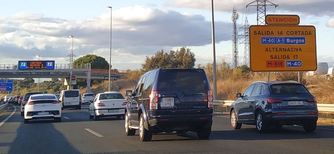 Atascos en el acceso a Madrid desde la M-607 Atascos en el acceso a Madrid desde la M-607