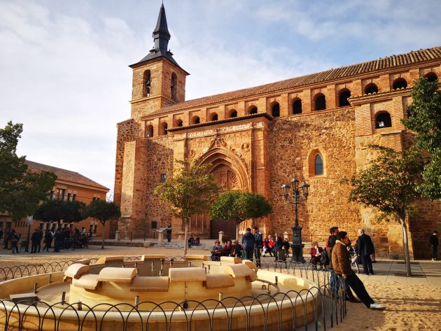Iglesia de Santiago el Mayor de Torrenueva. Iglesia de Santiago el Mayor de Torrenueva.