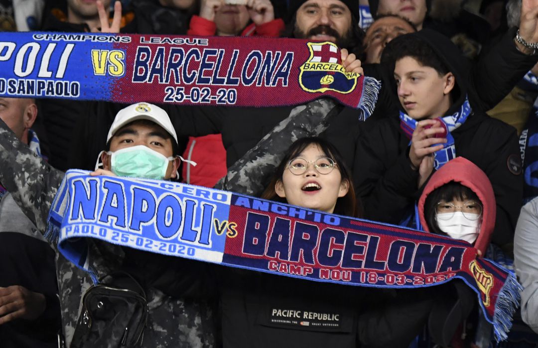Aficionados del Barça animando al equipo Aficionados del Barça animando al equipo