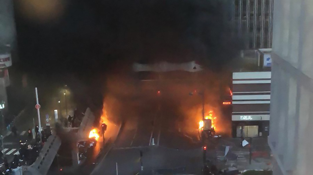 Desalojada parte de la estación Gare de Lyon de París debido a un incendio