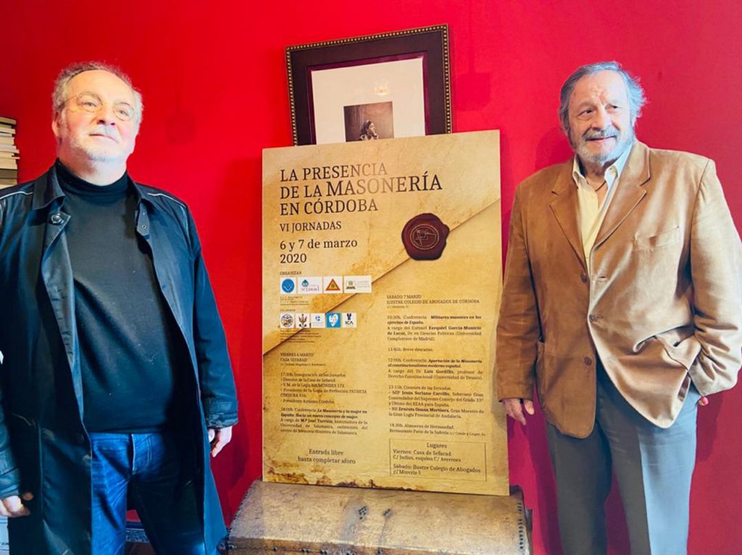 Sebastián de la Obra (Casa Sefarad), junto a uno de los representantes de la Logia masónica de Córdoba, Jesús Ojeda. Sebastián de la Obra (Casa Sefarad), junto a uno de los representantes de la Logia masónica de Córdoba, Jesús Ojeda.