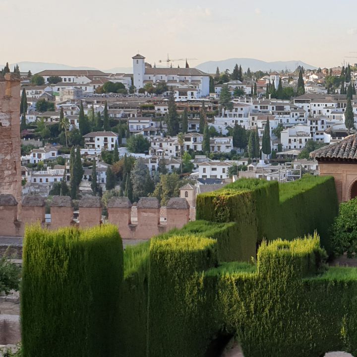 Eliminan Granada de rutas turísticas para 2021 por las nuevas entradas a la Alhambra, denuncian las agencias de viaje