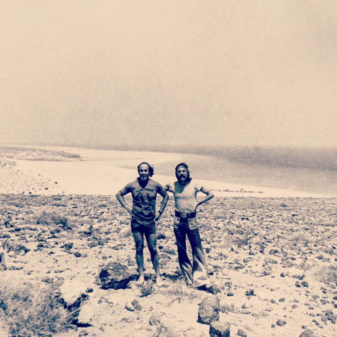 César Manrique y Pepe Dámaso en Fuerteventura, años 70 César Manrique y Pepe Dámaso en Fuerteventura, años 70