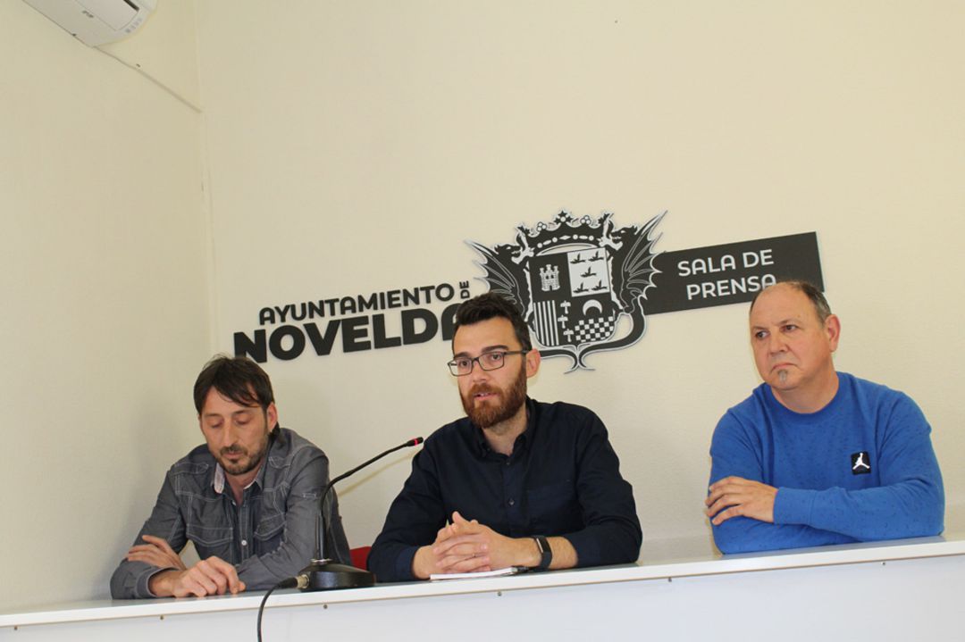 El alcalde de Novelda se reúne con los comités de empresa de las plantas afectadas por el último ERE de Levantina El alcalde de Novelda se reúne con los comités de empresa de las plantas afectadas por el último ERE de Levantina