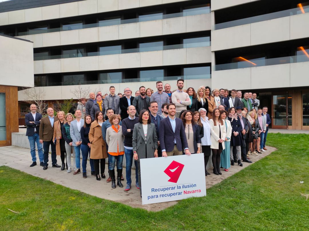 Sergio sayas ha presentado a su equipo en Pamplona Sergio sayas ha presentado a su equipo en Pamplona