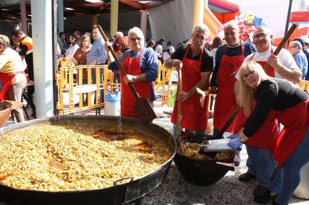 Los vecinos son los principales protagonistas del festejo local Los vecinos son los principales protagonistas del festejo local