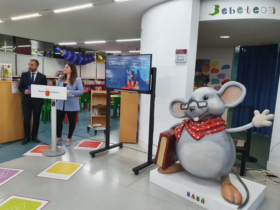 La consejera de Educación y Cultura, Esperanza Moreno, durante la presentación de la Estrategia para el Fomento de la Lectura La consejera de Educación y Cultura, Esperanza Moreno, durante la presentación de la Estrategia para el Fomento de la Lectura