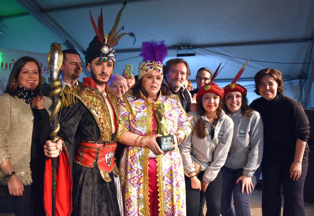 Entrega de premios a la Asociación Cultural Axonsou de Herencia, en la Carpa del Carnaval de Ciudad Real Entrega de premios a la Asociación Cultural Axonsou de Herencia, en la Carpa del Carnaval de Ciudad Real