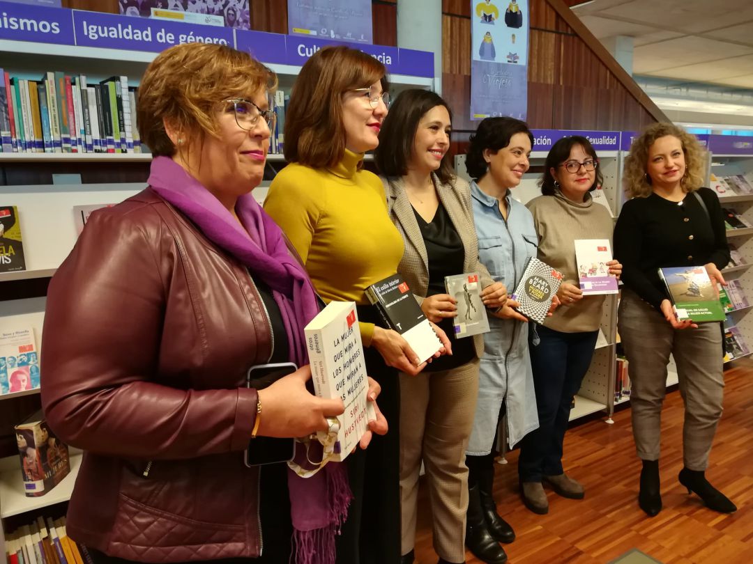 Presentación Estantería Violeta Presentación Estantería Violeta