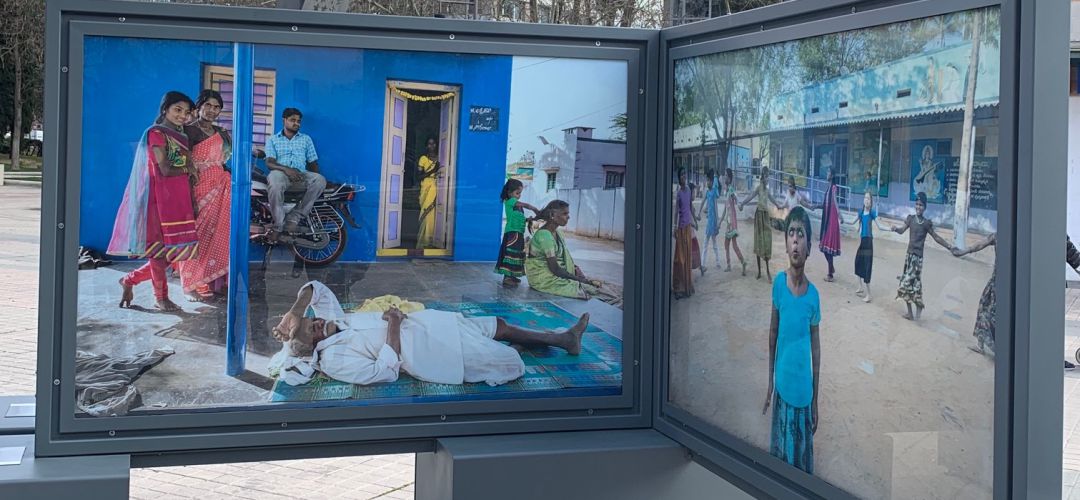 ‘La Tierra de sueños’, de Cristina García Rodero, es una muestra organizada por la Caixa ‘La Tierra de sueños’, de Cristina García Rodero, es una muestra organizada por la Caixa