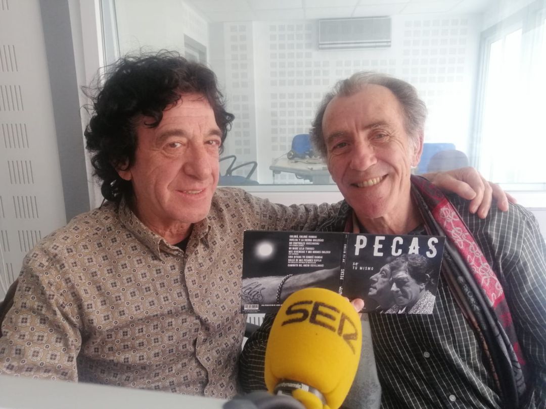 El cantaor onubense Vicente Redondo Saavedra "El Pecas" y el productor- arreglista Jesús Cayuela El cantaor onubense Vicente Redondo Saavedra "El Pecas" y el productor- arreglista Jesús Cayuela