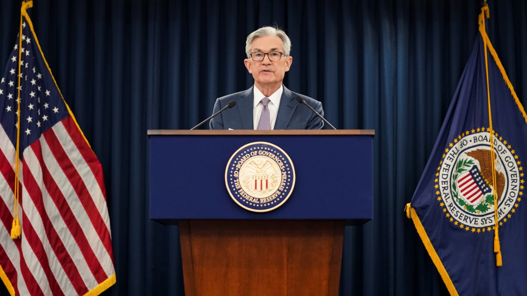 La Reserva Federal baja medio punto los tipos de interés