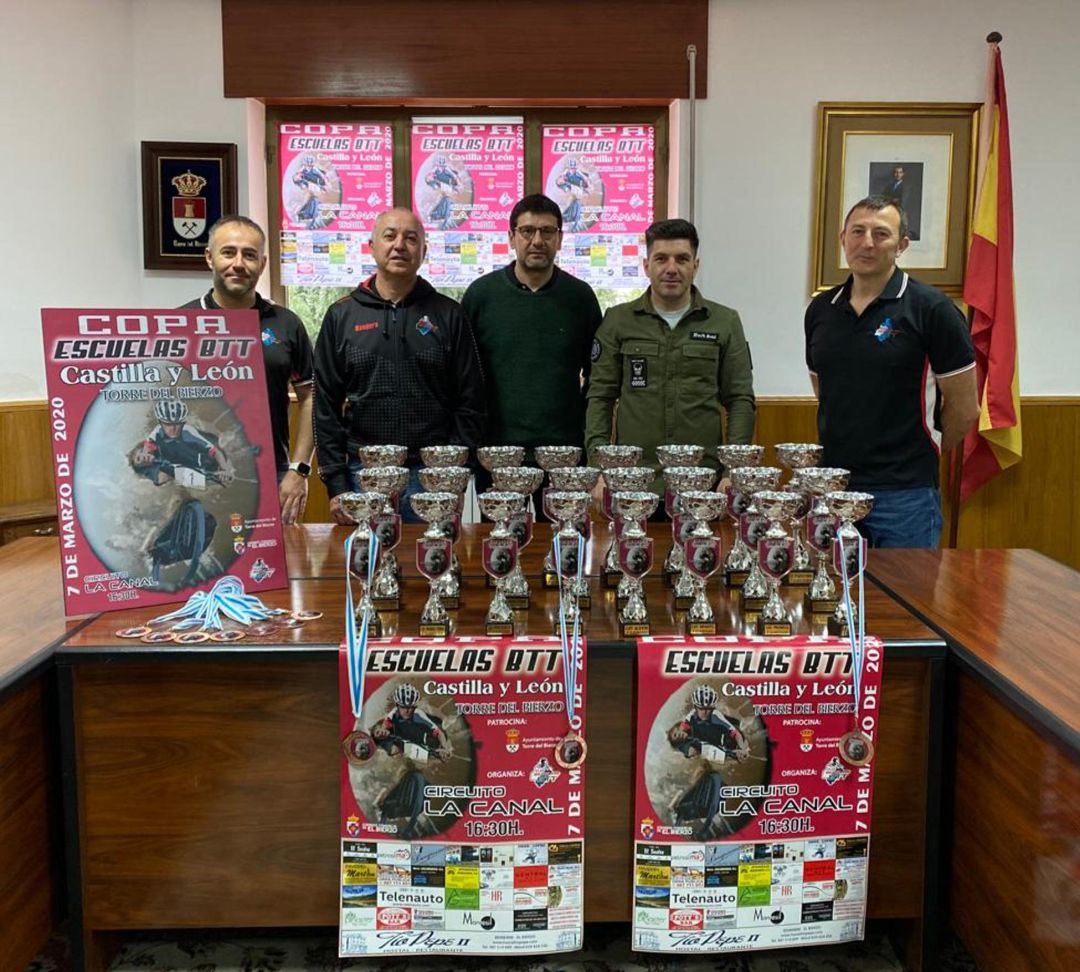 El círcuito de La Canal acogerá este sábado la tercera cita de escuelas de la copa de escuelas. El círcuito de La Canal acogerá este sábado la tercera cita de escuelas de la copa de escuelas.