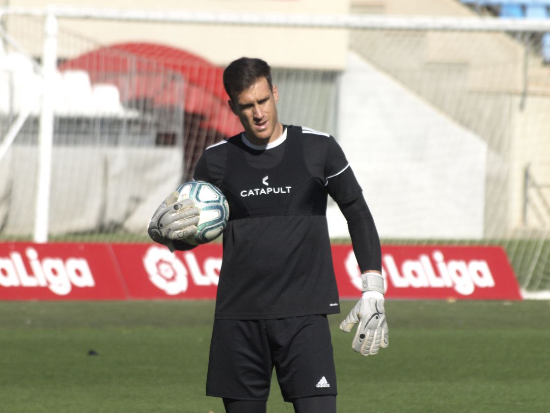 Fernando Martínez en el entrenamiento del Almería. Fernando Martínez en el entrenamiento del Almería.