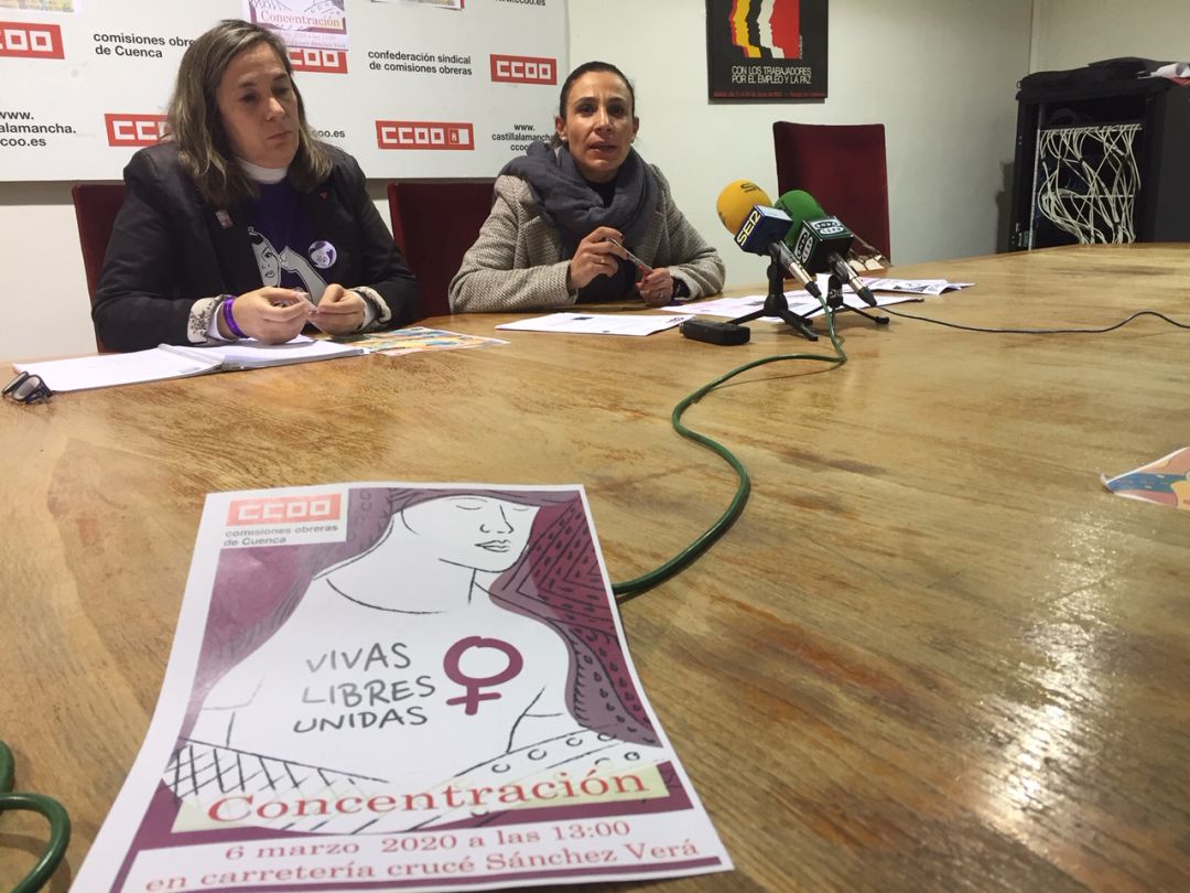 María José Mesas (d) y Laura Garrote (i), durante la rueda de prensa María José Mesas (d) y Laura Garrote (i), durante la rueda de prensa