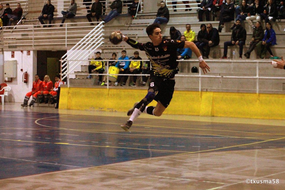 Partido complicado para los del Centro Excursionista Eldense Partido complicado para los del Centro Excursionista Eldense