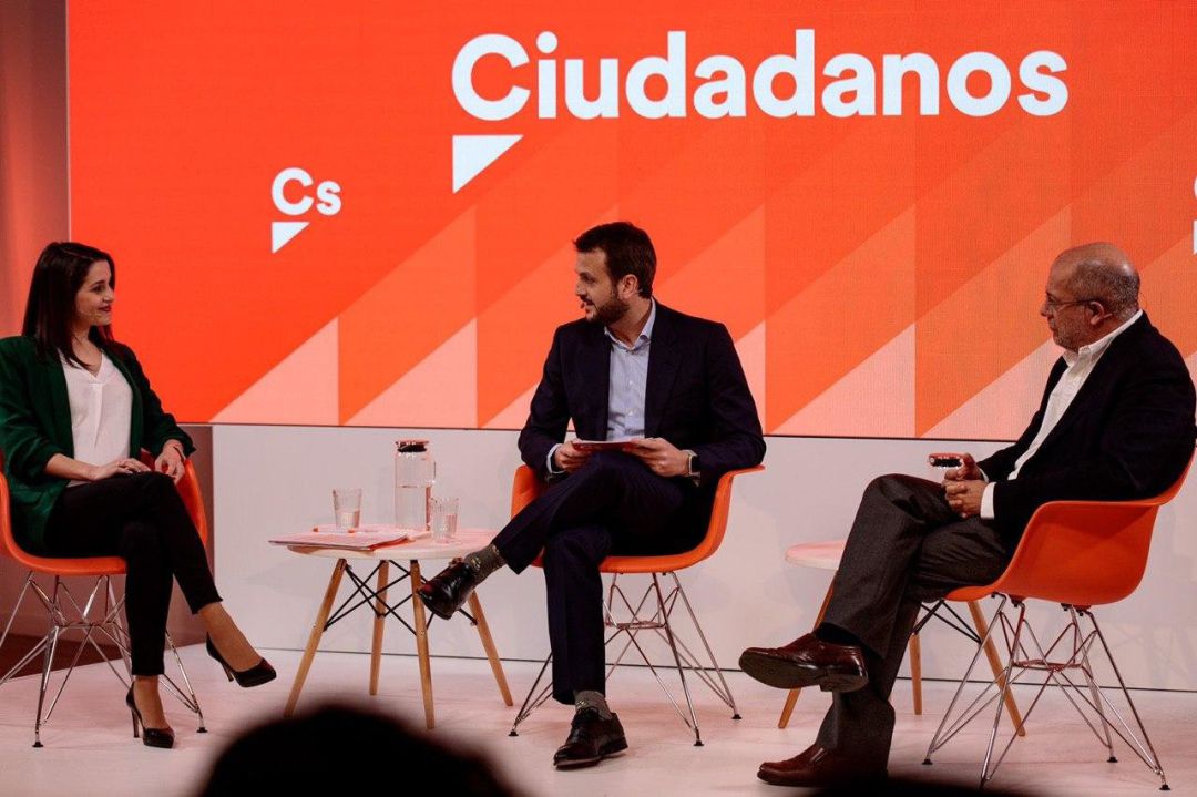 Los candidatos a la Presidencia de Ciudadanos, Inés Arrimadas y Francisco Igea, en un debate previo a las primarias. Los candidatos a la Presidencia de Ciudadanos, Inés Arrimadas y Francisco Igea, en un debate previo a las primarias.