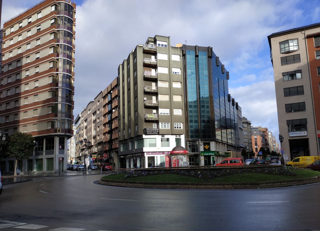 Plaza Julio Lazúrtegui Plaza Julio Lazúrtegui