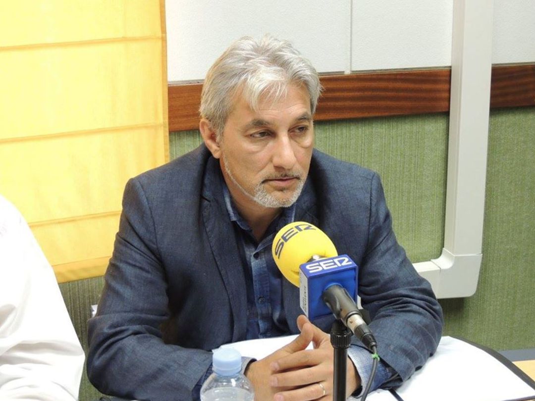 El Concejal de Ambiente, Manuel Burón, en los estudis de Radio Benavente El Concejal de Ambiente, Manuel Burón, en los estudis de Radio Benavente
