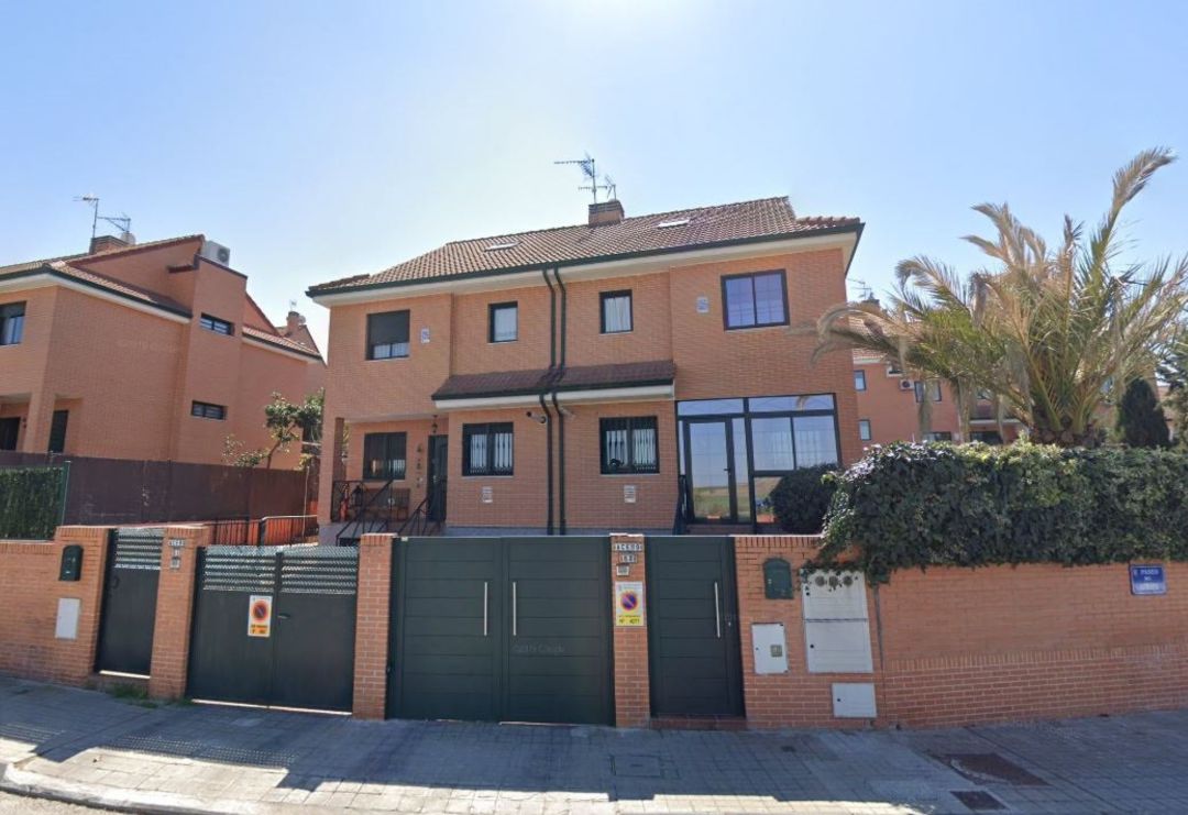 Fachada de la vivienda dónde ocurrió el suceso en parque Coimbra en Móstoles Fachada de la vivienda dónde ocurrió el suceso en parque Coimbra en Móstoles